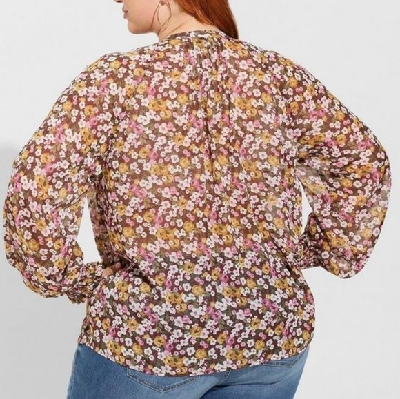 0X - TORRID • Crinkle Chiffon Smocked Blouson Sleeve Blouse - Picture 4 of 5